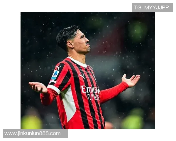 国王杯精彩对决AC米兰3-0战胜曼城引发争议判罚全场沸腾